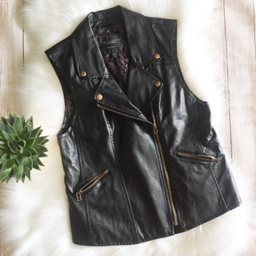Sanctuary Vegan Faux leather vest 🔥HOT🔥